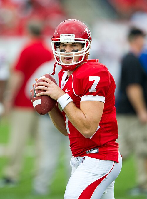 Case Keenum warming up for a game against SMU.